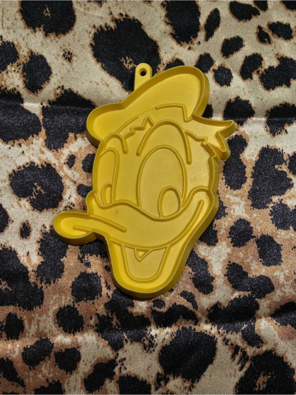 Vintage Hallmark Donald Duck Yellow Plastic 4.5 inch Cookie Cutter